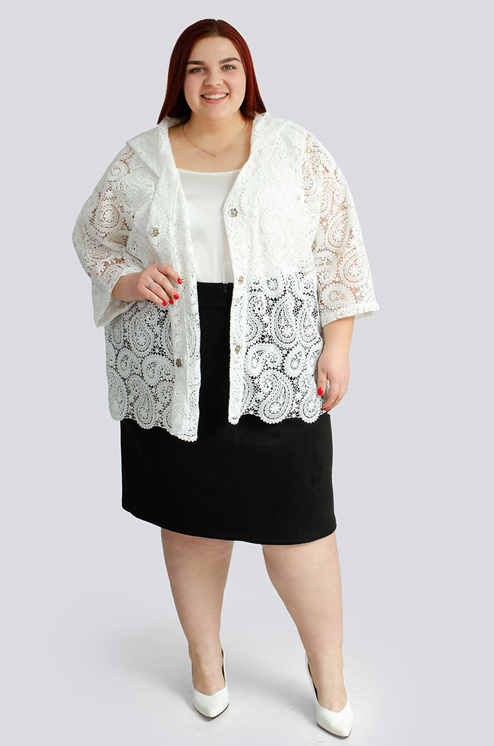 Кружевной короткий кардиган с капюшоном больших размеров