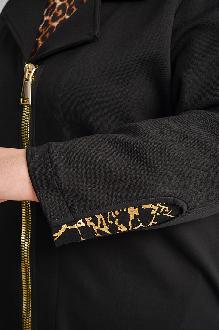 Чорний трикотажний кардиган із золотистими акцентами великих розмірів