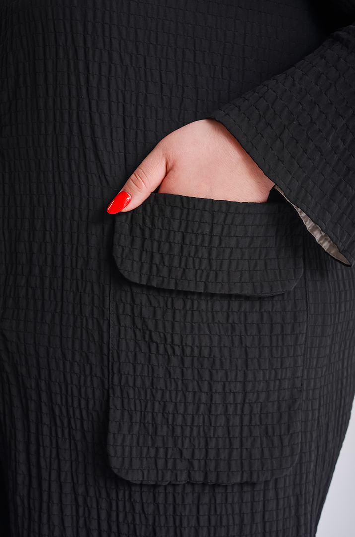 Кардиган довгий жатий з прикрасами і капюшоном великих розмірів