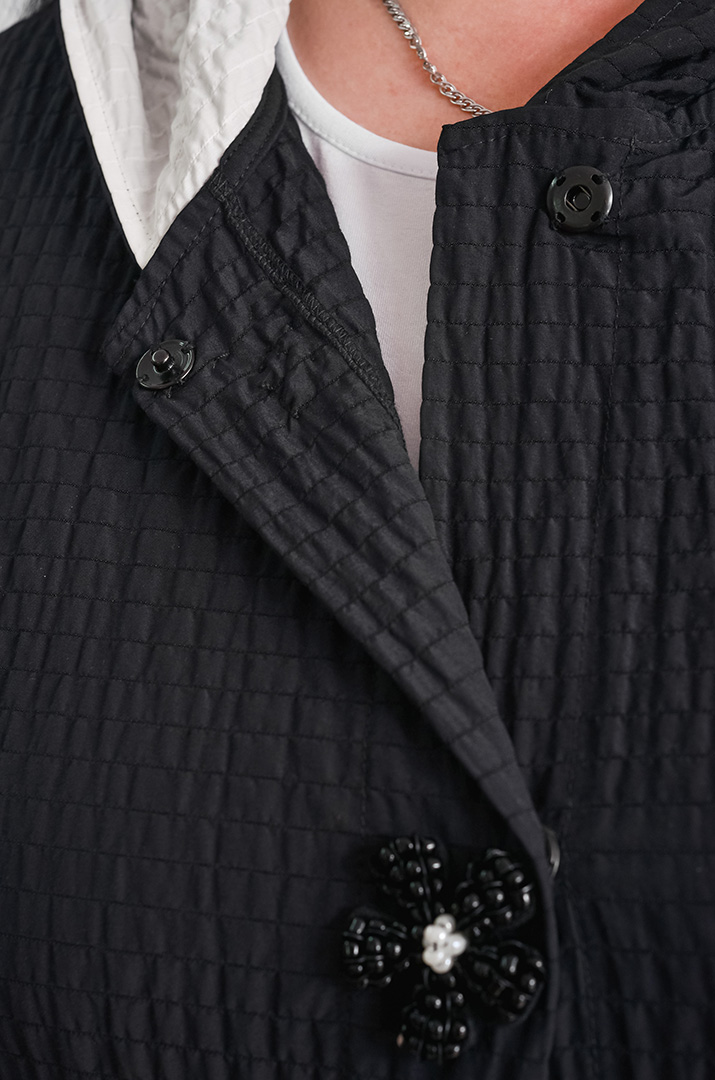 Кардиган довгий жатий з прикрасами і капюшоном великих розмірів