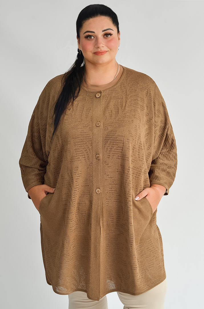 Кардиган с фактурным узором и застежкой на пуговицы больших размеров