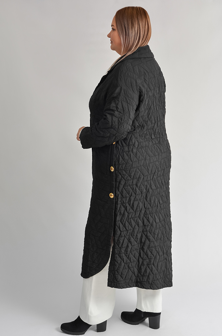 Кардиган з декоративною прикрасою та стьобаною фактурою великих розмірів