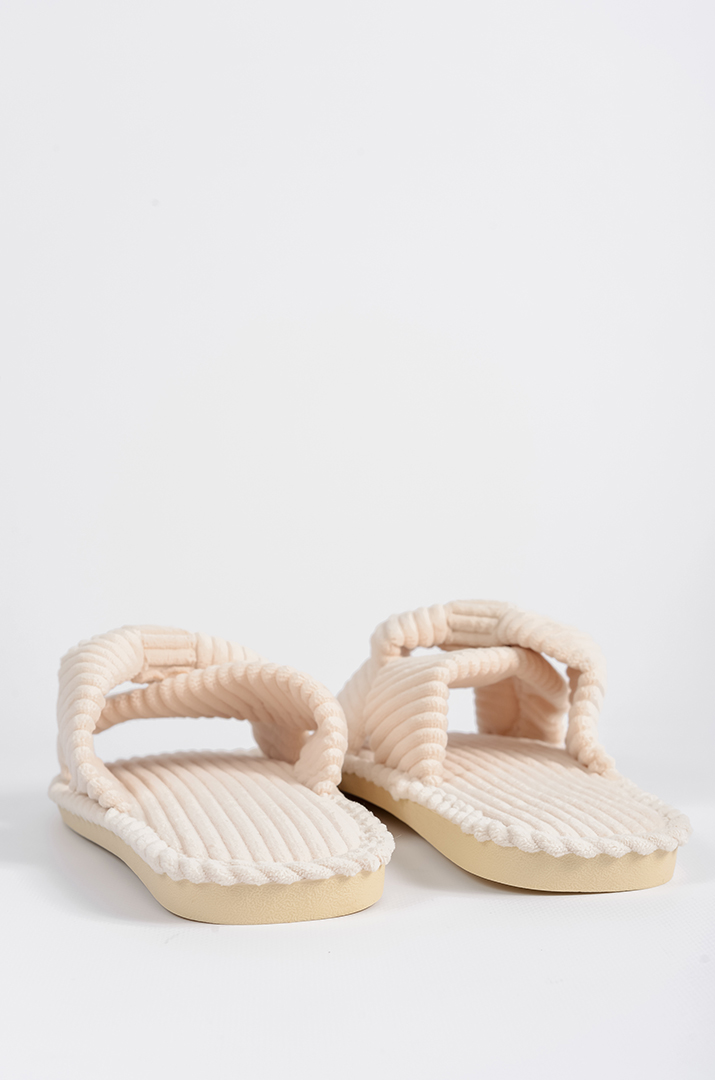 Кремові капці з декоративними смужками великих розмірів