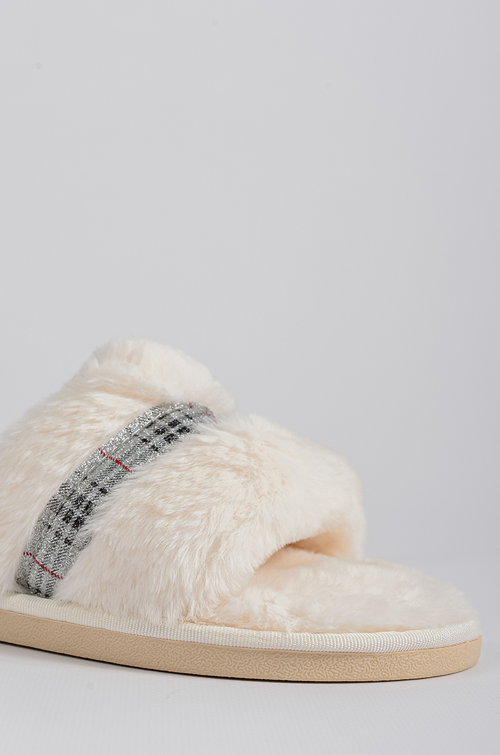 Капці з еко-хутра молочного кольору з декоративною стрічкою та блискітками великих розмірів