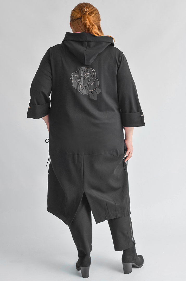 Черный длинный кардиган с цветочным декором и боковыми завязками больших размеров