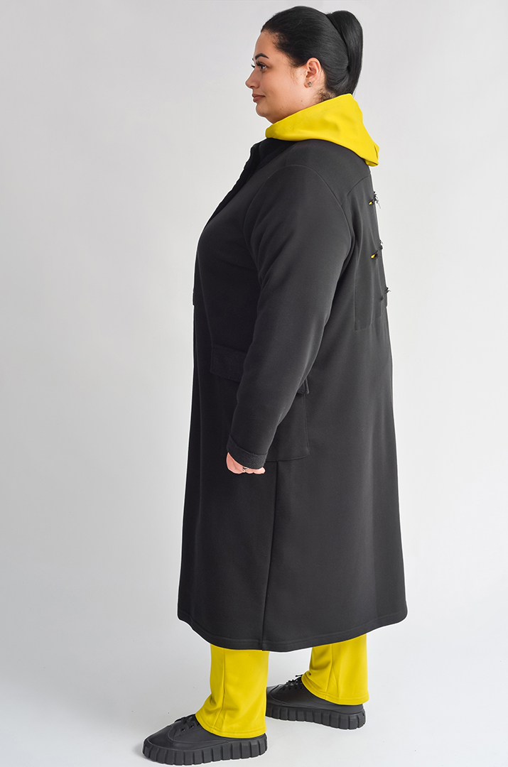 Чорний кардиган з контрастними світловідбивними елементами великих розмірів