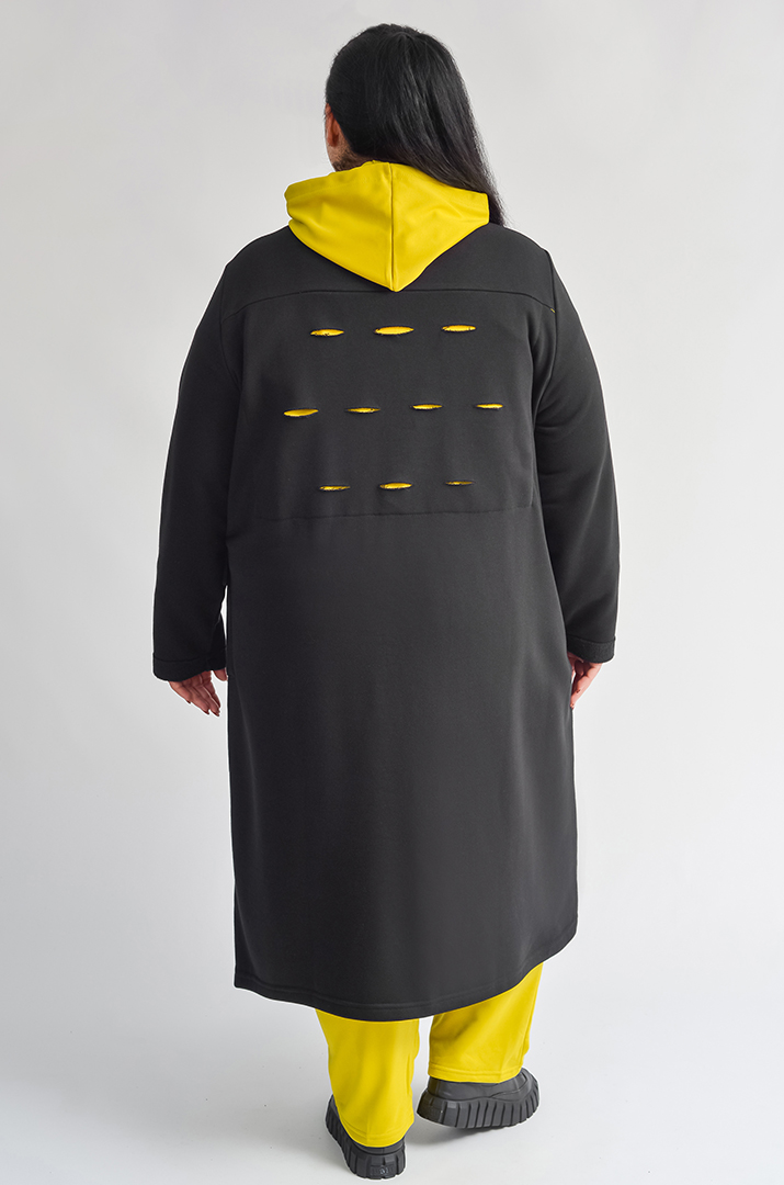 Чорний кардиган з контрастними світловідбивними елементами великих розмірів