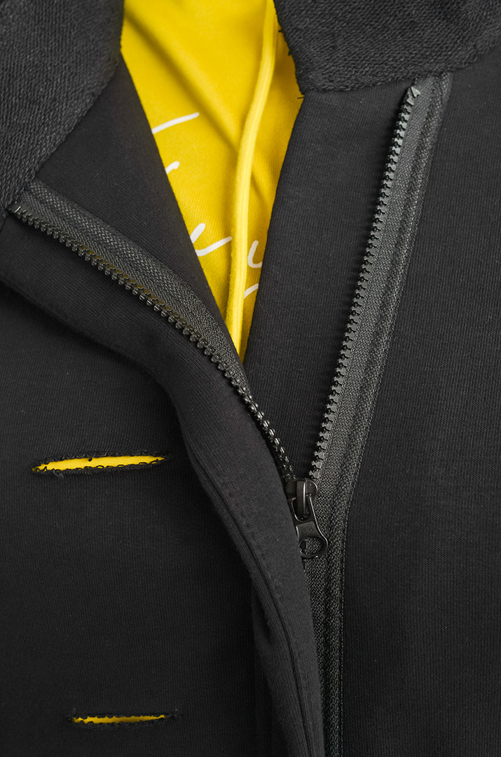 Чорний кардиган з контрастними світловідбивними елементами великих розмірів