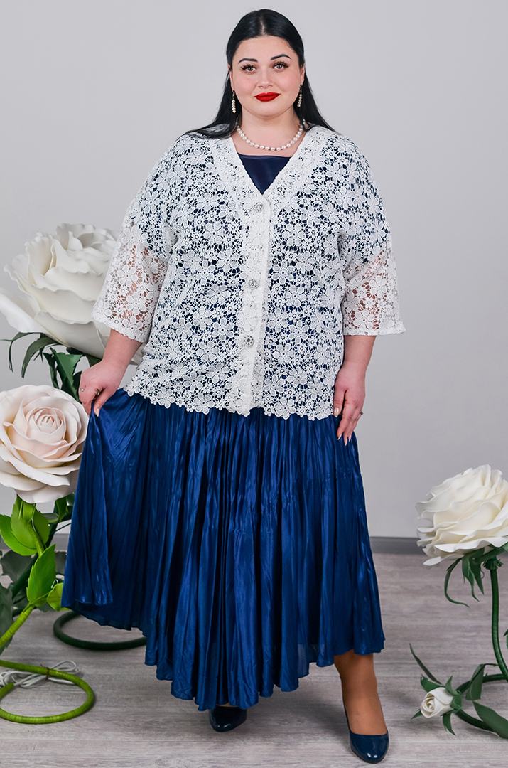 Кардиган короткий мереживний із декоративними кнопками великих розмірів