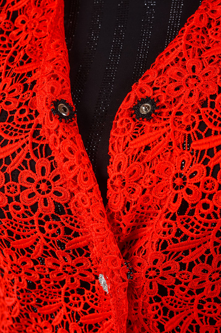 Кардиган короткий мереживний із флористичним орнаментом в кольорах великих розмірів