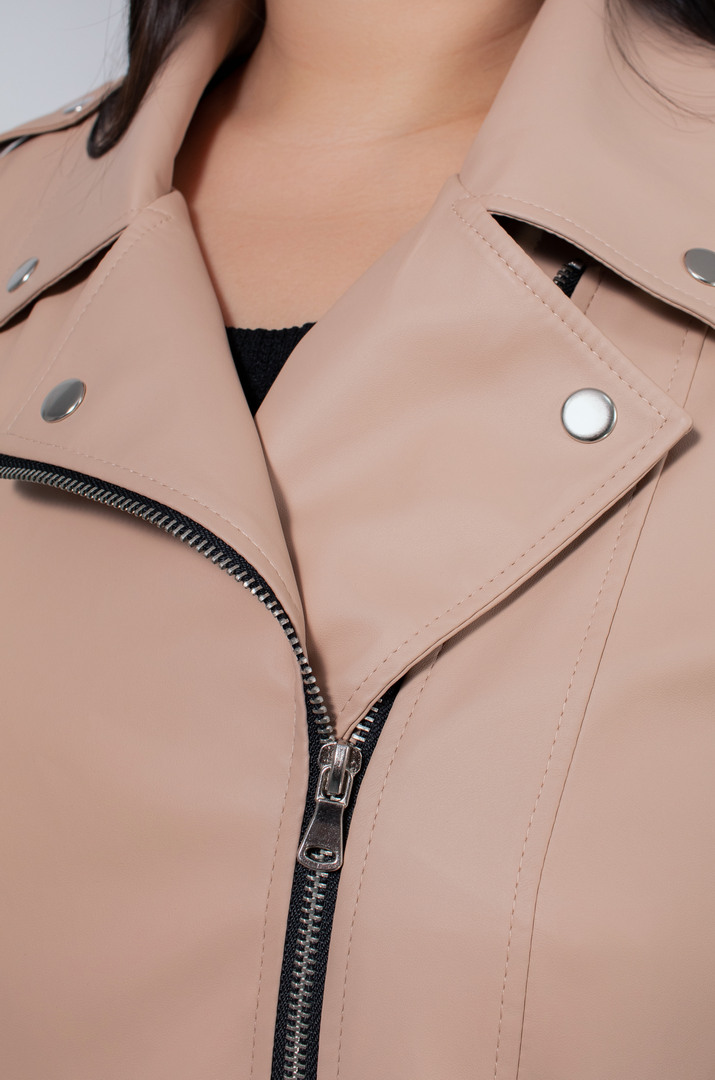 Косуха из эко-кожи в разных цветах супер батал