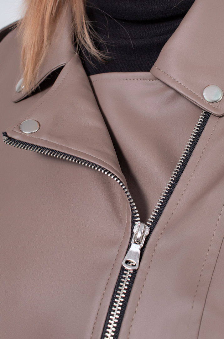 Косуха из эко-кожи в разных цветах супер батал