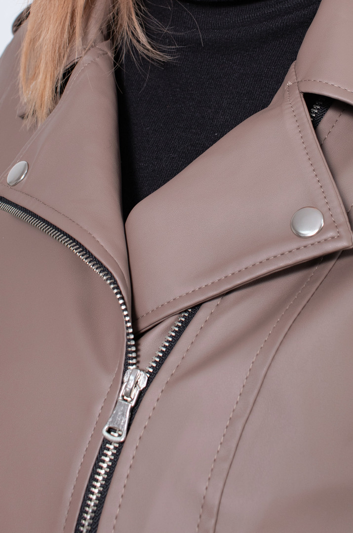 Косуха из эко-кожи в разных цветах супер батал