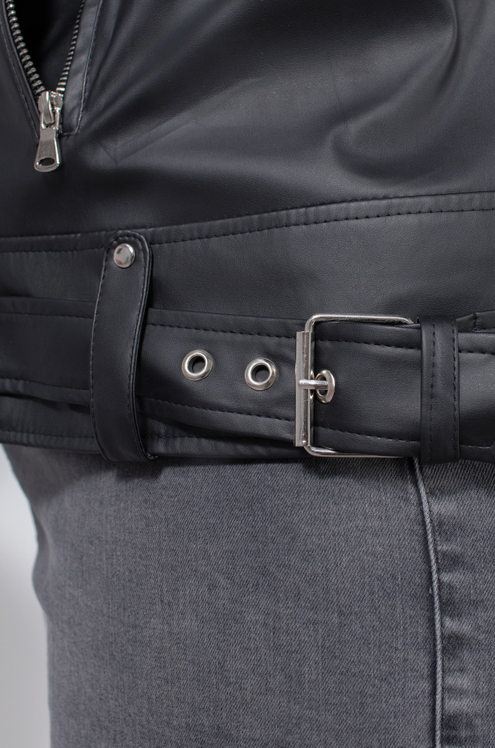 Косуха из эко-кожи в разных цветах супер батал