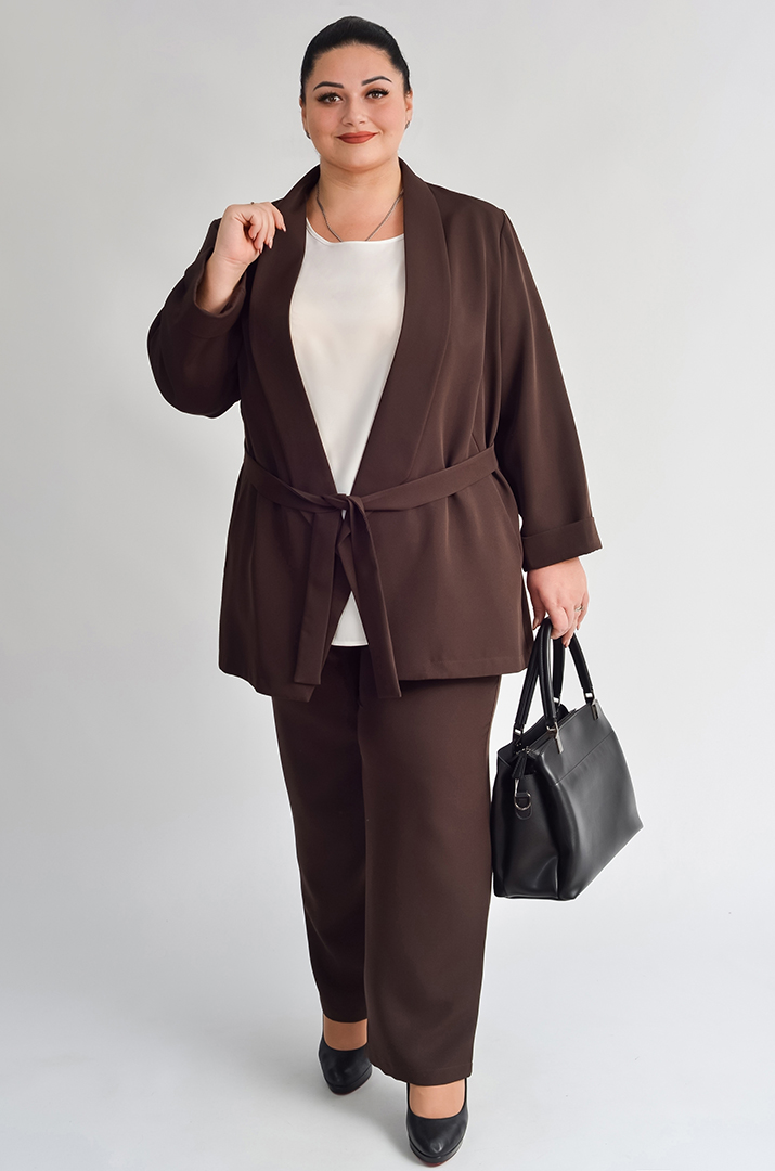 Костюм трійка однотонний жакет з поясом, блуза та брюки батал