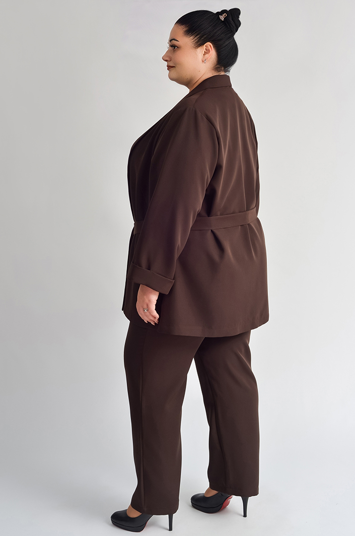 Костюм трійка однотонний жакет з поясом, блуза та брюки батал