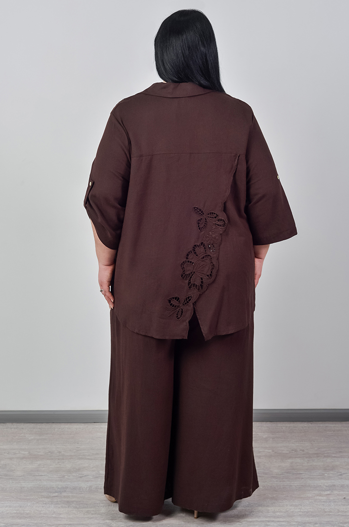 Костюм - брюки з декоративним вибитим орнаментом великих розмірів