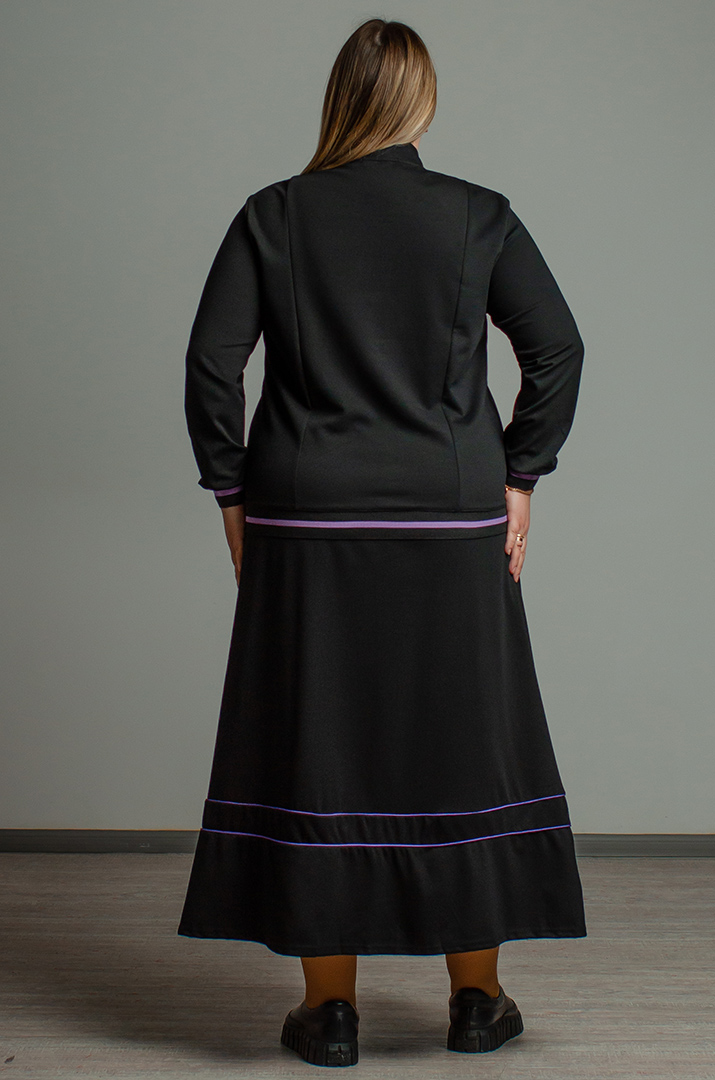 Костюм зі спідницею з вишитими квітами великих розмірів