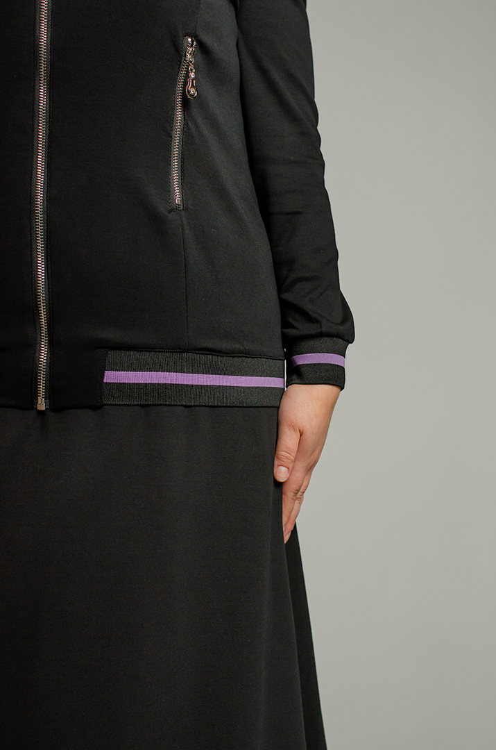 Костюм зі спідницею з вишитими квітами великих розмірів