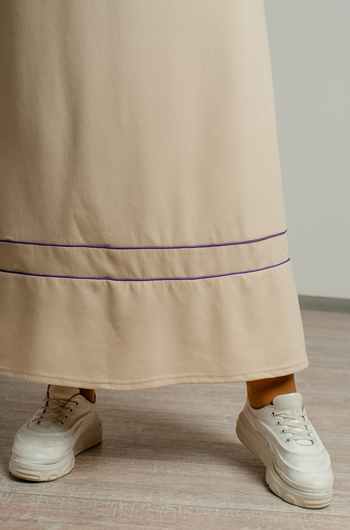 Костюм зі спідницею з вишитими квітами великих розмірів