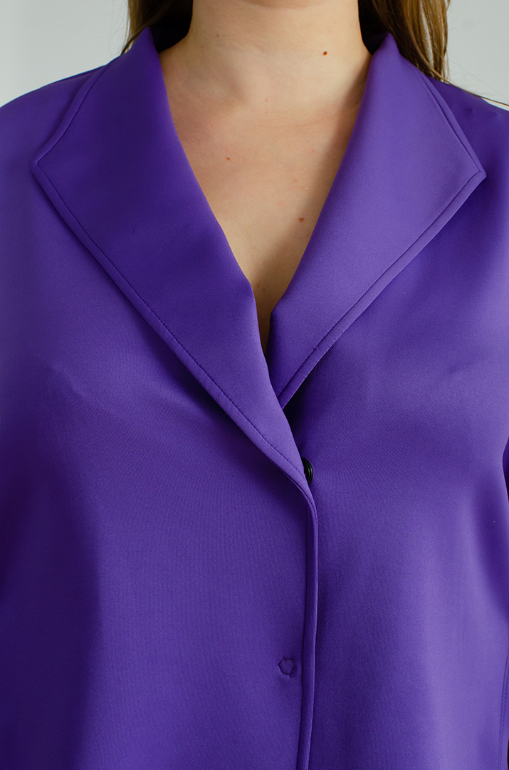 Фиолетово-черный костюм с юбкой больших размеров