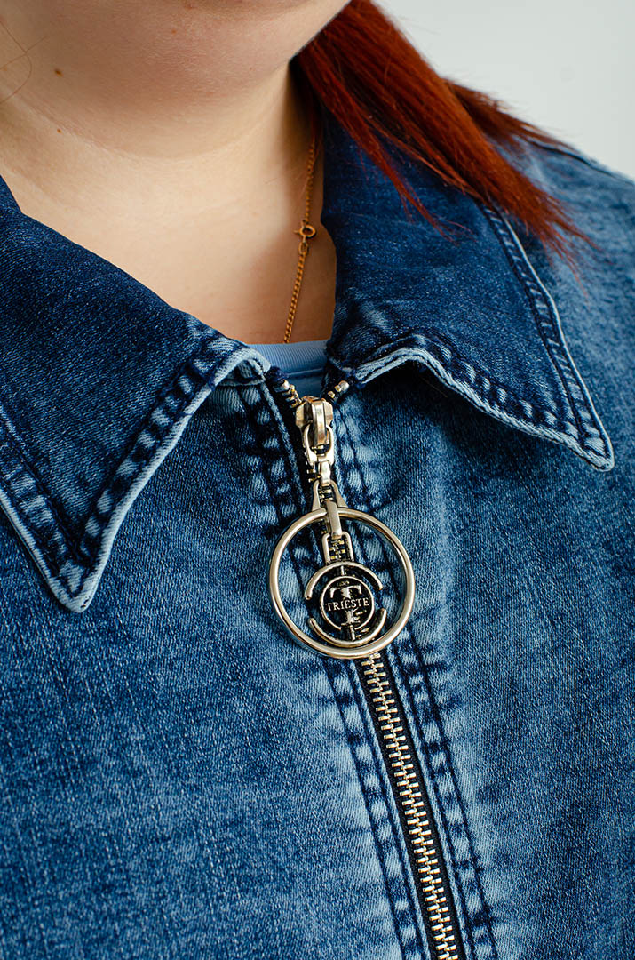 Джинсовий костюм з декором великих розмірів