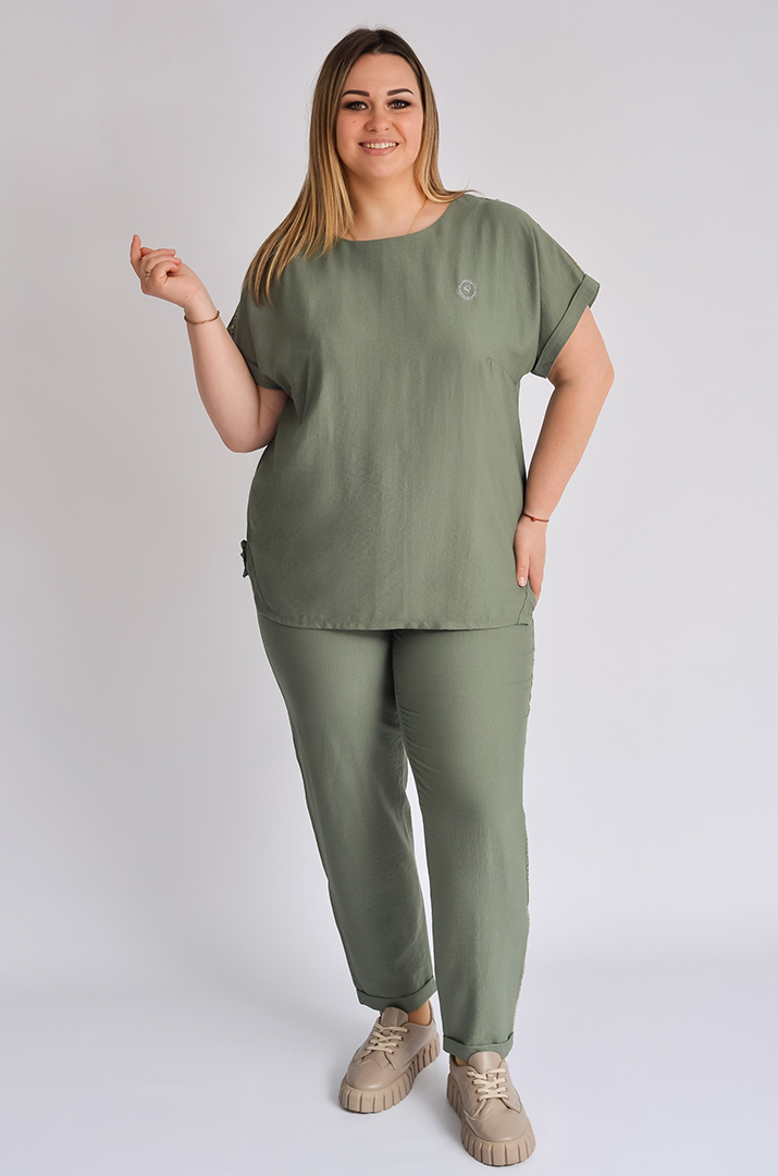 kostyum_z_bryukamy_iz_zhatky_velykyh_rozmiriv_44678_Pishna_Krasa Костюм з брюками із жатки великих розмірів