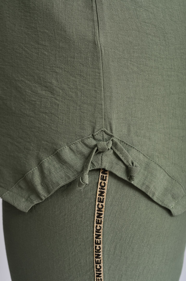 Костюм з брюками із жатки великих розмірів