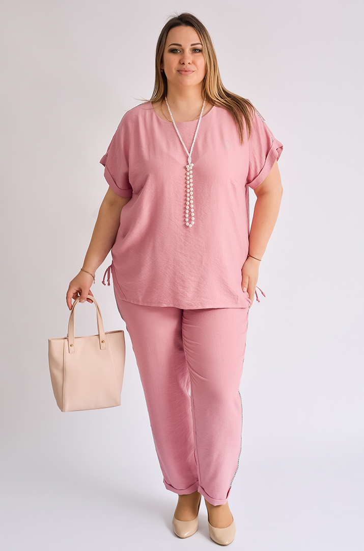 kostyum_z_bryukamy_iz_zhatky_velykyh_rozmiriv_44678_Pishna_Krasa Костюм з брюками із жатки великих розмірів