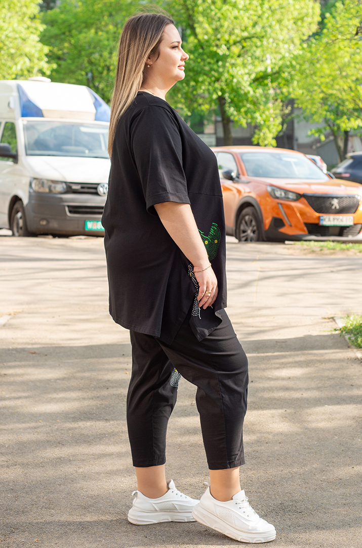 Костюм футболка+брюки зі стразами великих розмірів