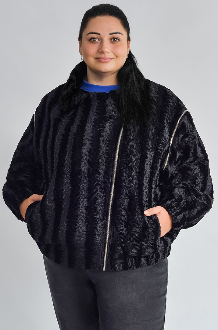 Косуха з екохутра з відстібними рукавами великих розмірів