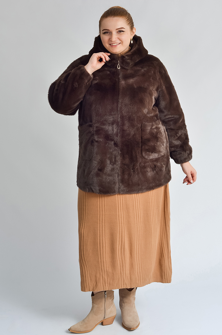 Шуба з екохутра прямого крою з капюшоном великих розмірів