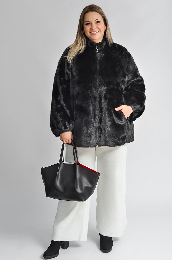 Коротка шуба з куліскою на талії з екохутра великих розмірів