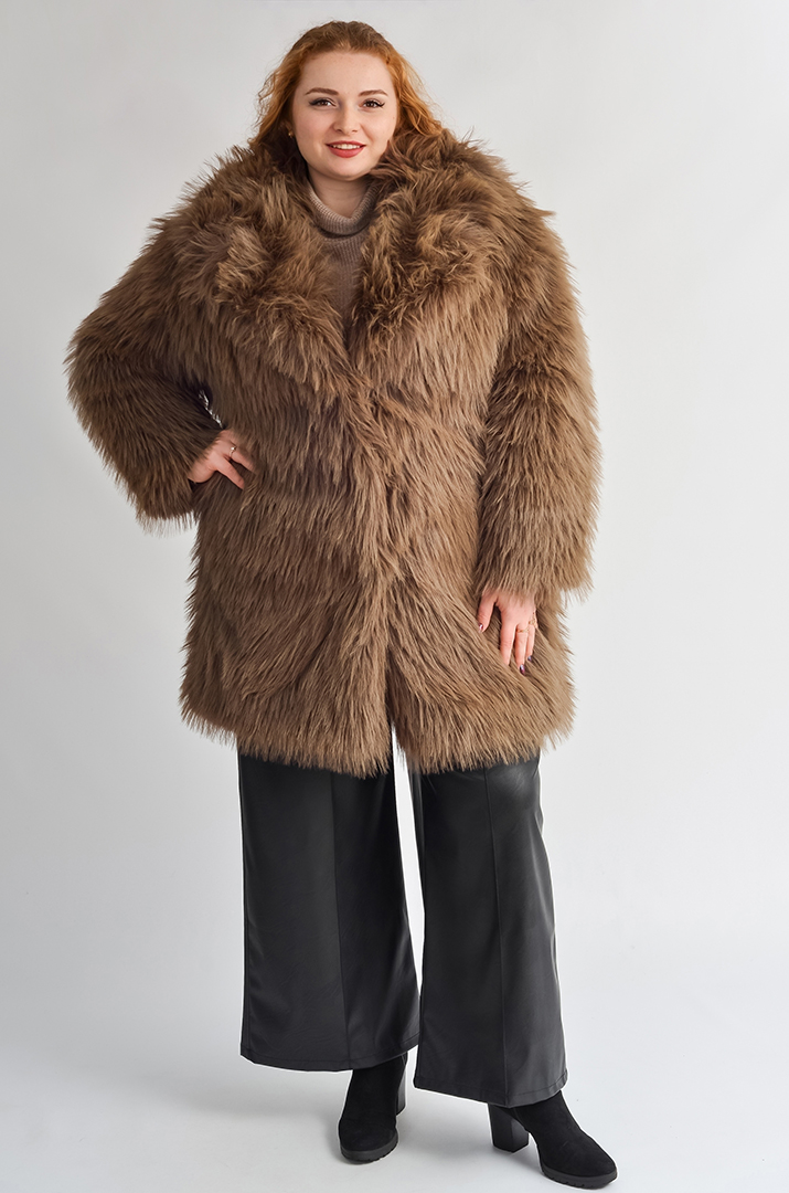 Теплий кожушок з довгим ворсом великих розмірів