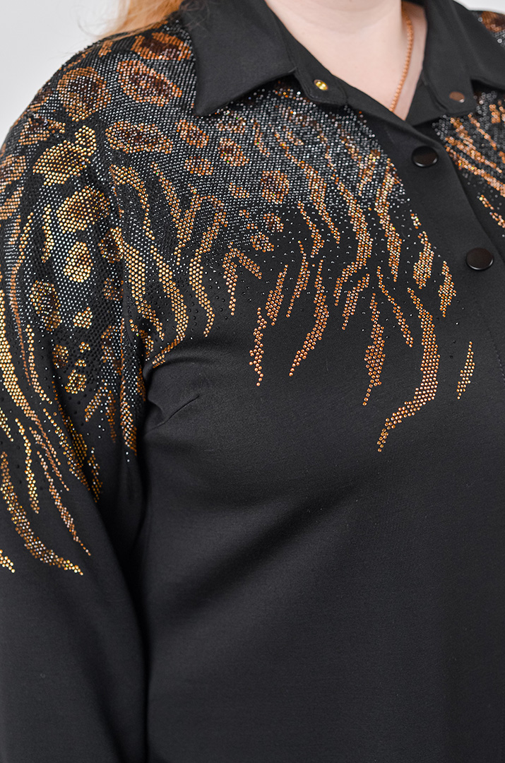 Костюм — брюки на кнопках с узором из стразов больших размеров