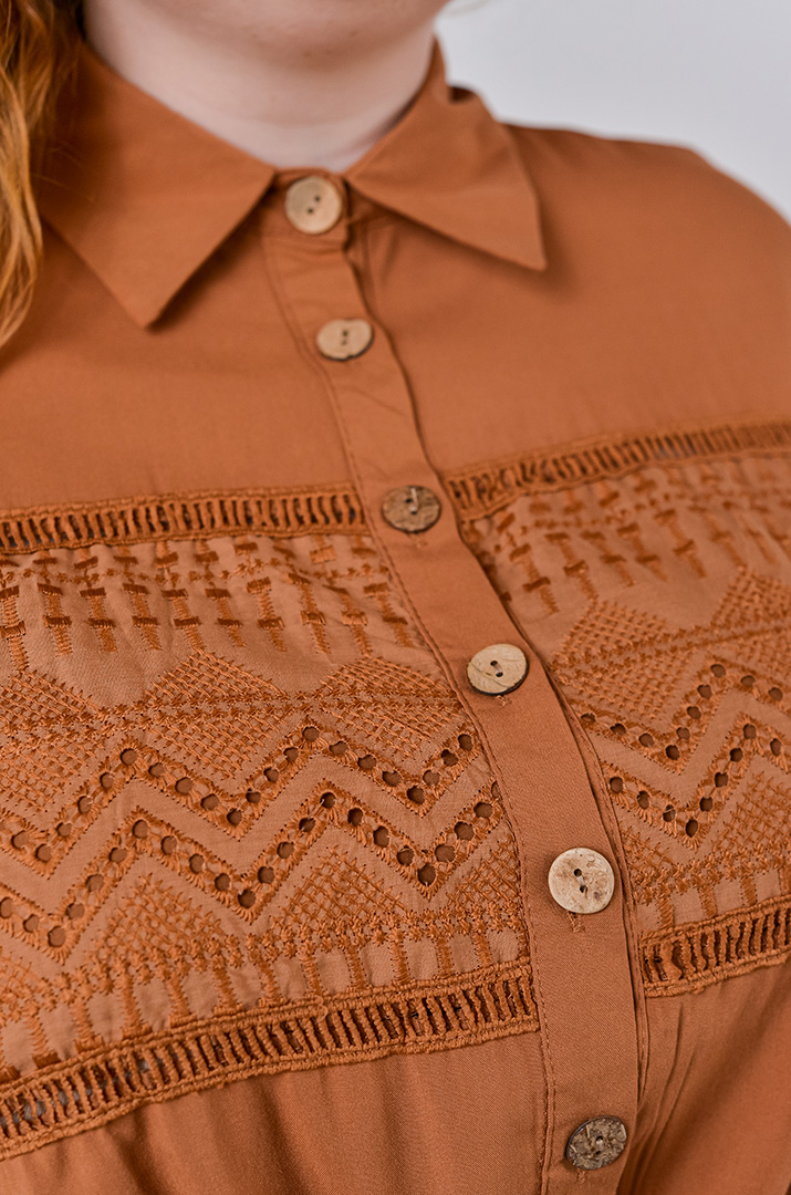 Костюм с юбкой с ажурной отделкой и прошвой больших размеров