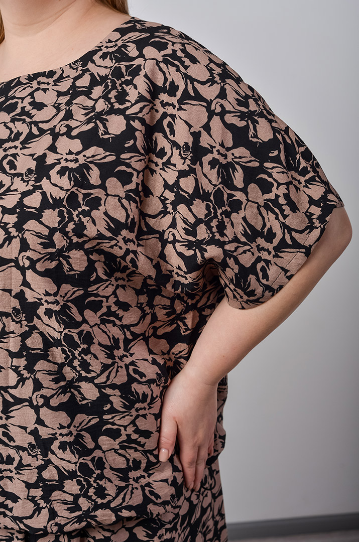 Костюм-юбка с цветочным принтом цвета мокко больших размеров