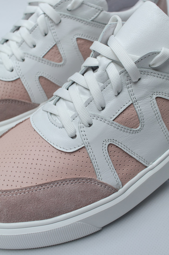 Стильні кросівки в різних кольорах на широкі повні ніжки великих розмірів