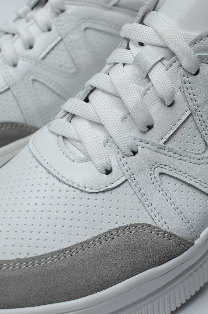 Стильні кросівки в різних кольорах на широкі повні ніжки великих розмірів