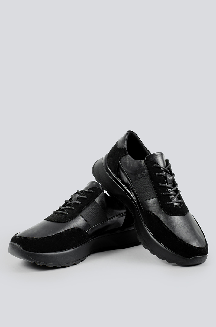 Кросівки чорні зі шкіри та замші великих розмірів