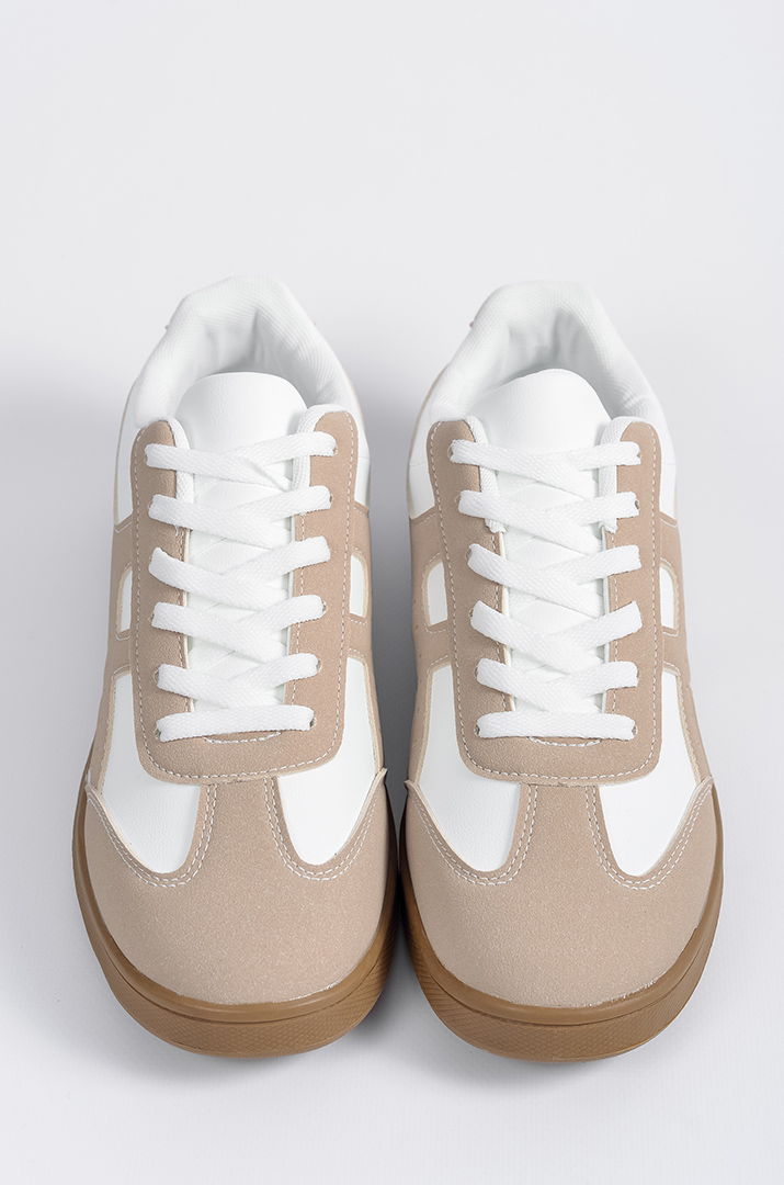 Світлі кросівки у біло-бежевих кольорах великих розмірів