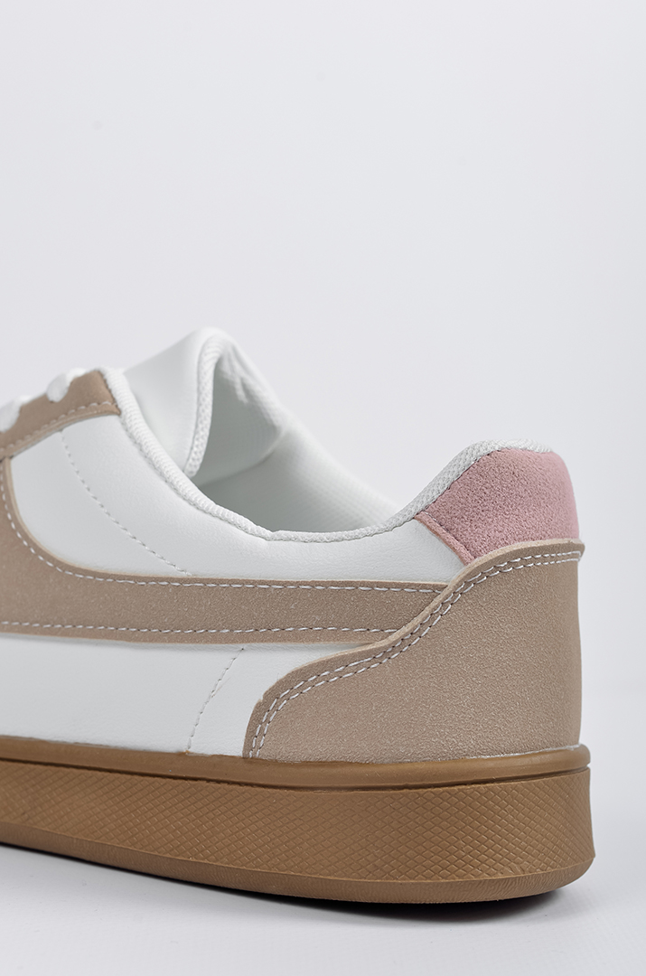 Світлі кросівки у біло-бежевих кольорах великих розмірів
