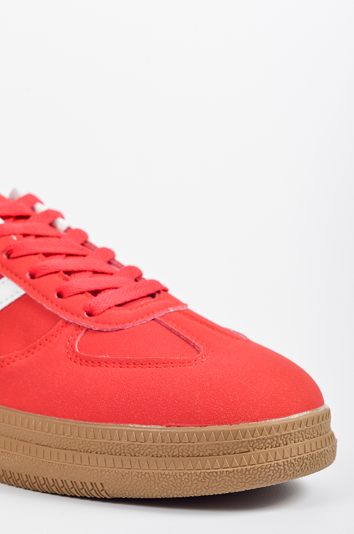 Кросівки червоного кольору великих розмірів