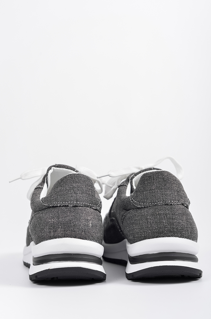 Текстильні кросівки з білими шнурками великих розмірів