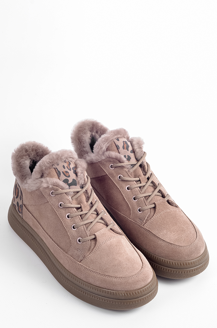 zamshevi_zymovi_krosivky_koloru_mokko_na_shnurivci_velykyh_rozmiriv_45613_Pishna_Krasa Замшеві зимові кросівки кольору мокко на шнурівці великих розмірів