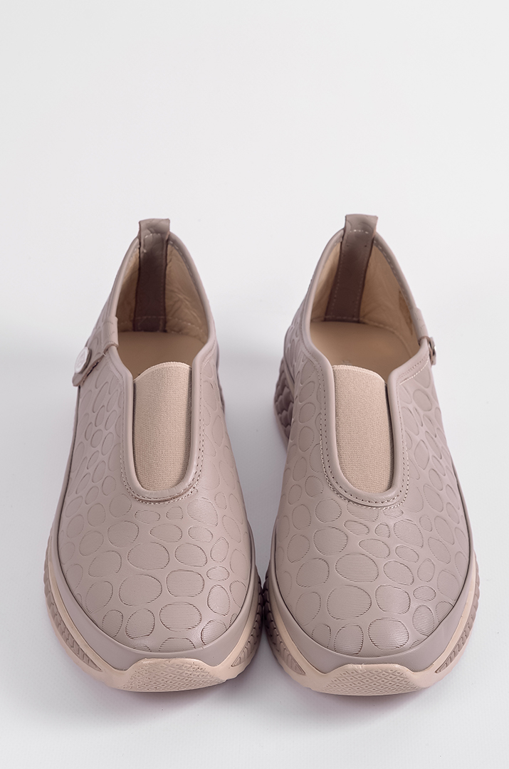 Шкіряні кросівки в кольорі візон з рельєфним верхом великих розмірів