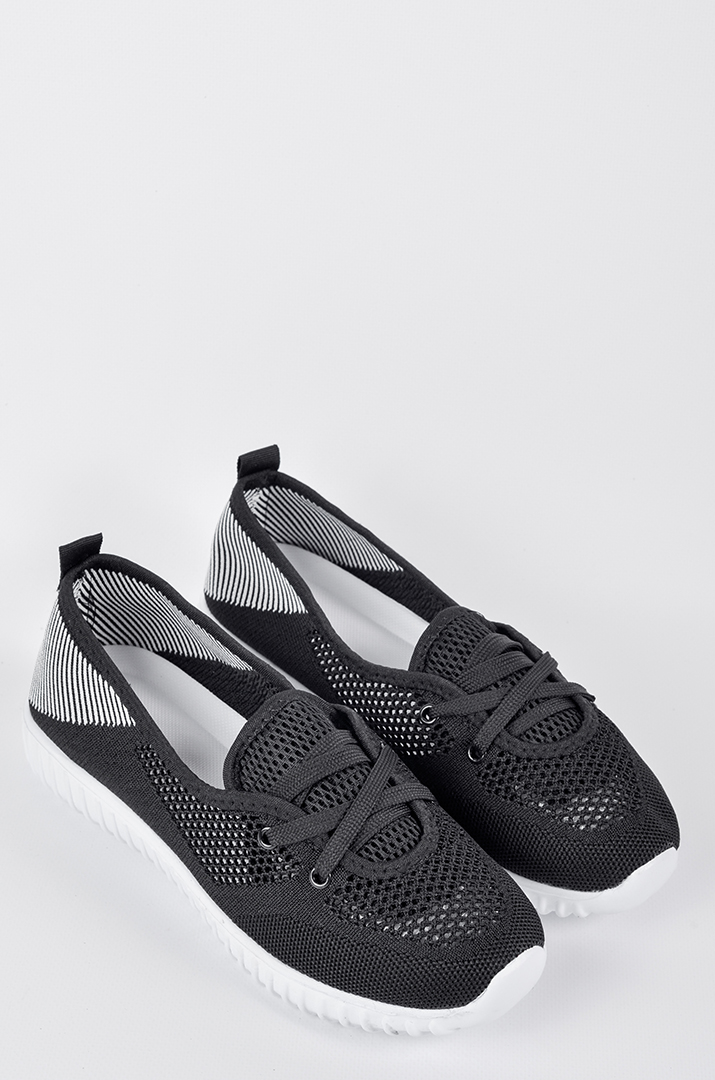 Кросівки текстильні чорні з білими смугами великих розмрів
