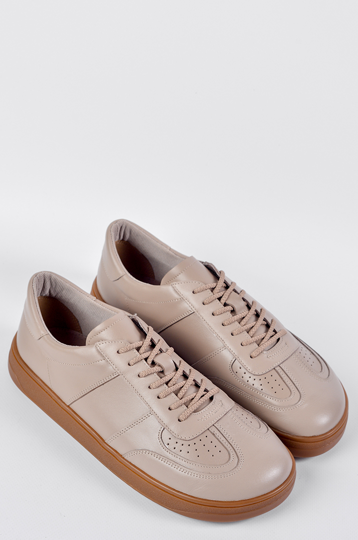 Кожаные кроссовки бежевого цвета анатомической формы больших размеров