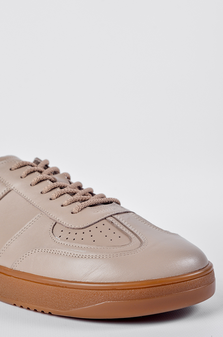 Кожаные кроссовки бежевого цвета анатомической формы больших размеров
