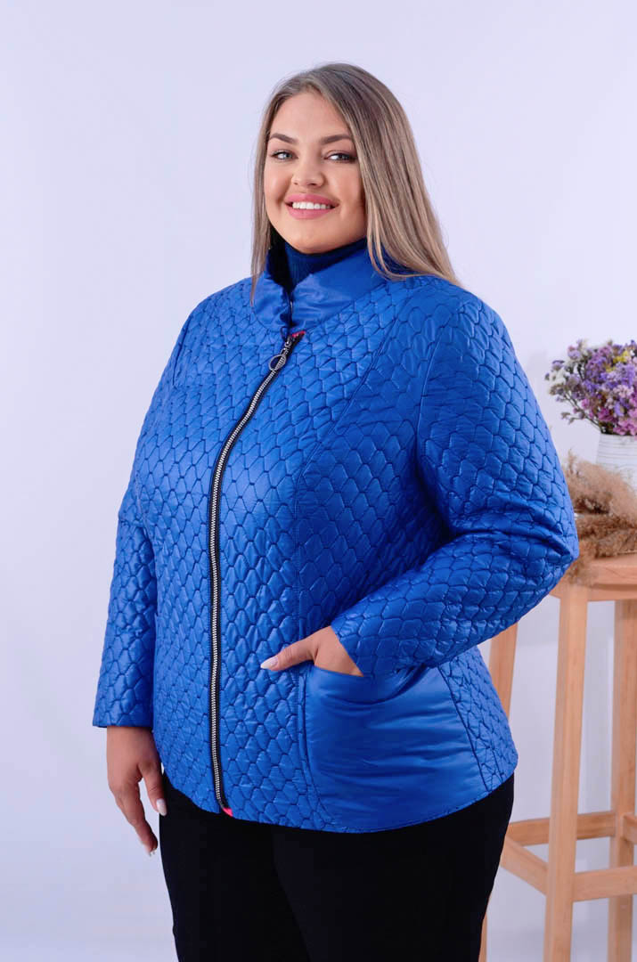Demisezonnaya_korotkaya_kurtka_na_molnii_batal_pishna_krasa Демісезонна коротка куртка на блискавці батал